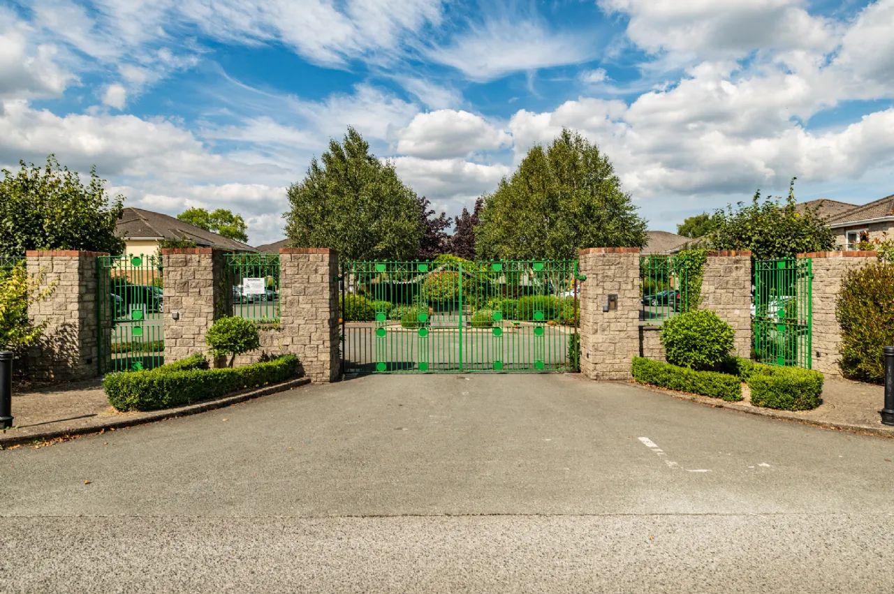 Photo of 33 Oak Glade Hall, Block E, Naas, Co Kildare, W91 HY28