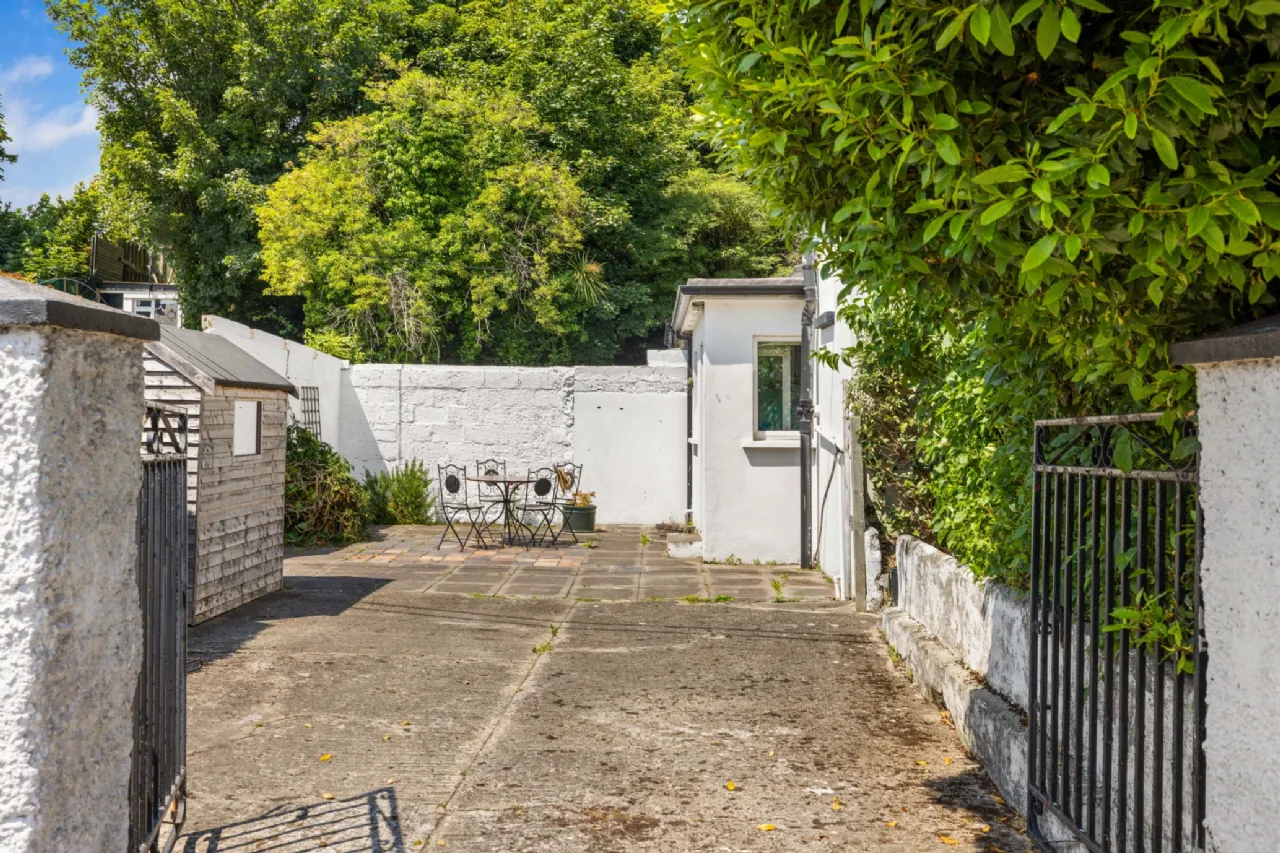 Photo of 42 Castle Street, Bray, Co. Wicklow, A98 C6R9