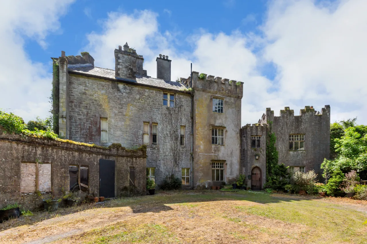 Photo of Ardfinnan Castle, Ardfinnan, County Tipperary, E91 A398