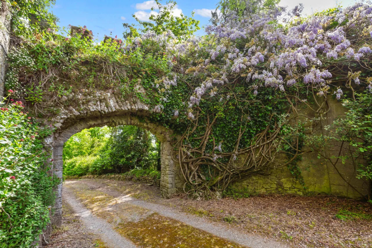 Photo of Ardfinnan Castle, Ardfinnan, County Tipperary, E91 A398