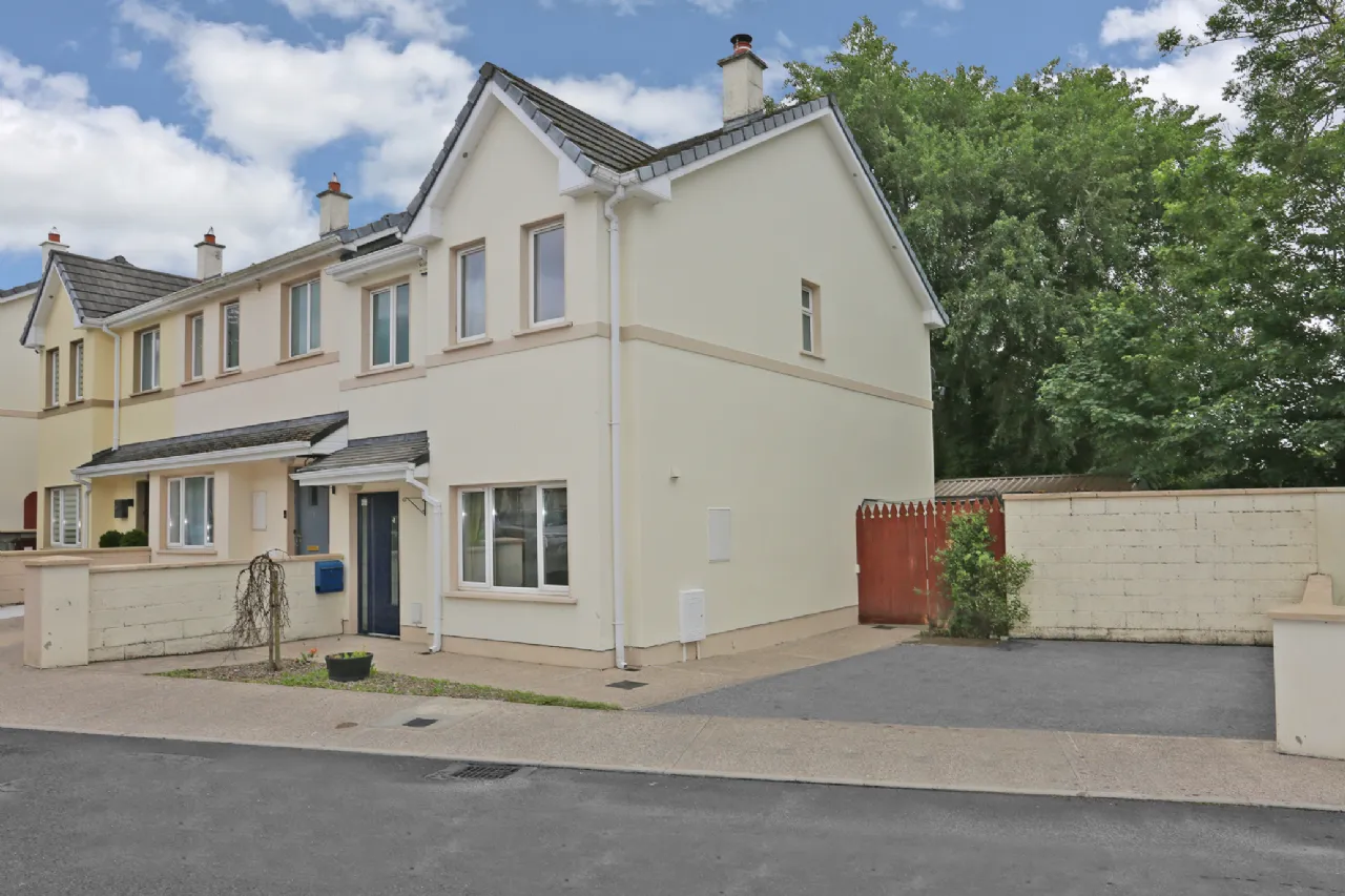 Photo of 46 Castlerock Avenue, Castleconnell, Co Limerick, V94 YD4K