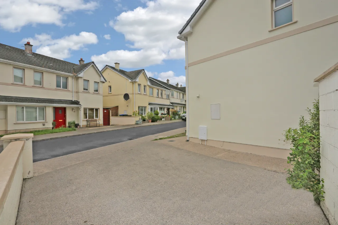 Photo of 46 Castlerock Avenue, Castleconnell, Co Limerick, V94 YD4K