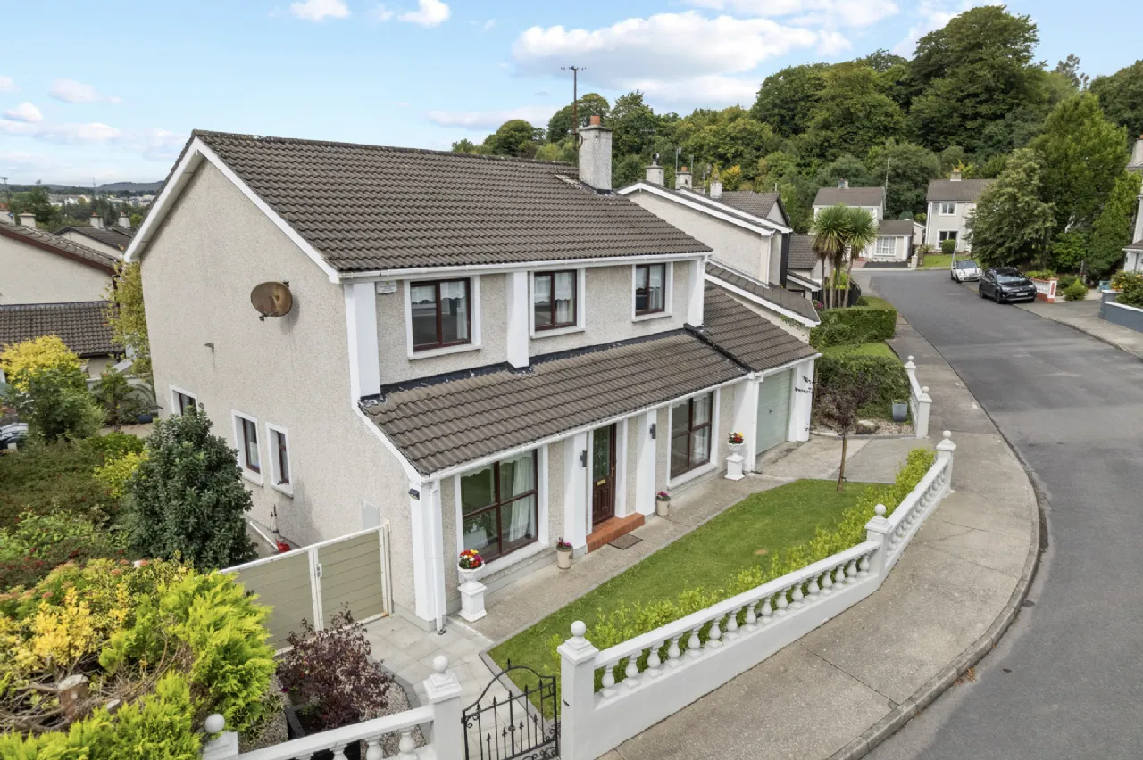 Photo of 17 Oaklands Park, Letterkenny, Co. Donegal, F92 DNE6