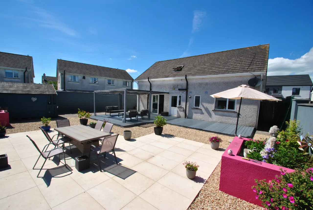 Photo of 141 Glencarrick, Roscrea, Co Tipperary, E53 PD00