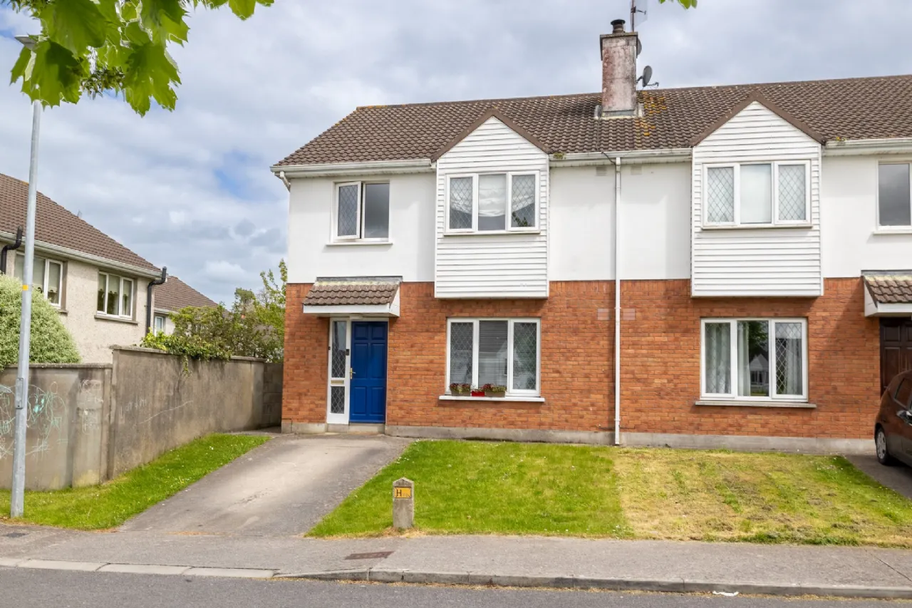 Photo of 7 Ashgrove Lawn, Cahir Road, Clonmel, Co. Tipperary, E91 HX01