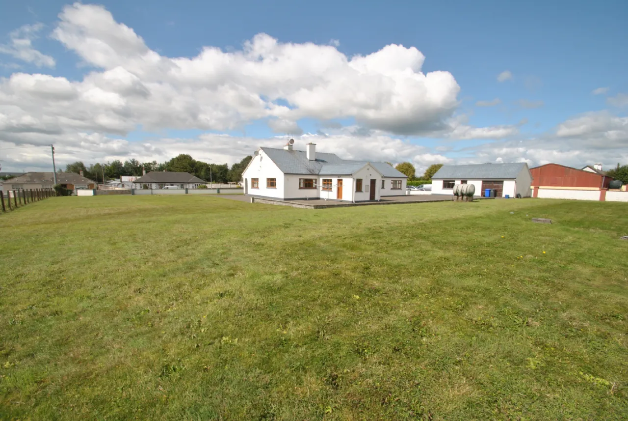 Photo of The Arches, Birr Road, Shinrone, Birr, Co. Offaly, R42 DW66