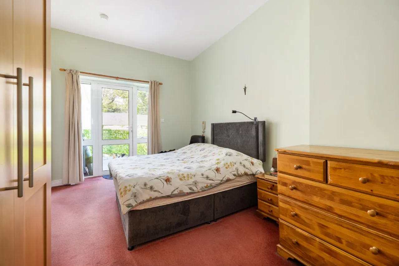 Photo of 31 Maryland House, Shankill, Dublin 18, D18 HF60