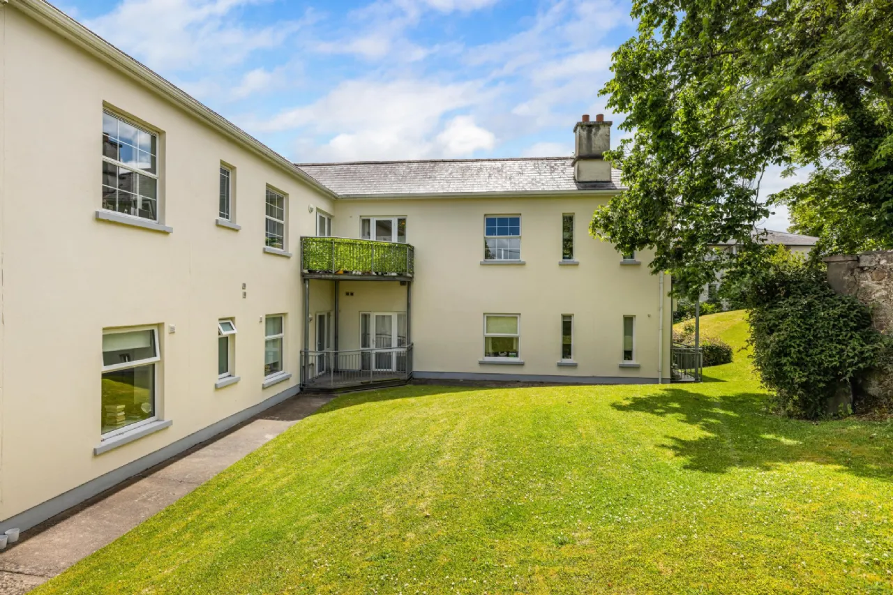 Photo of 31 Maryland House, Shankill, Dublin 18, D18 HF60