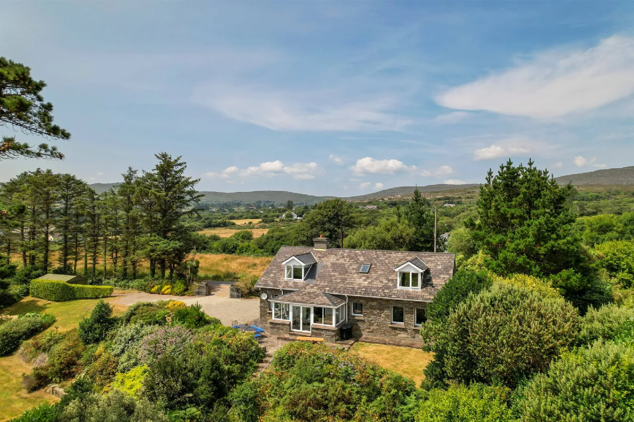Photo of Whispering Pines, Reenacappul, Ahakista, Durrus, Co Cork, P75 NH21