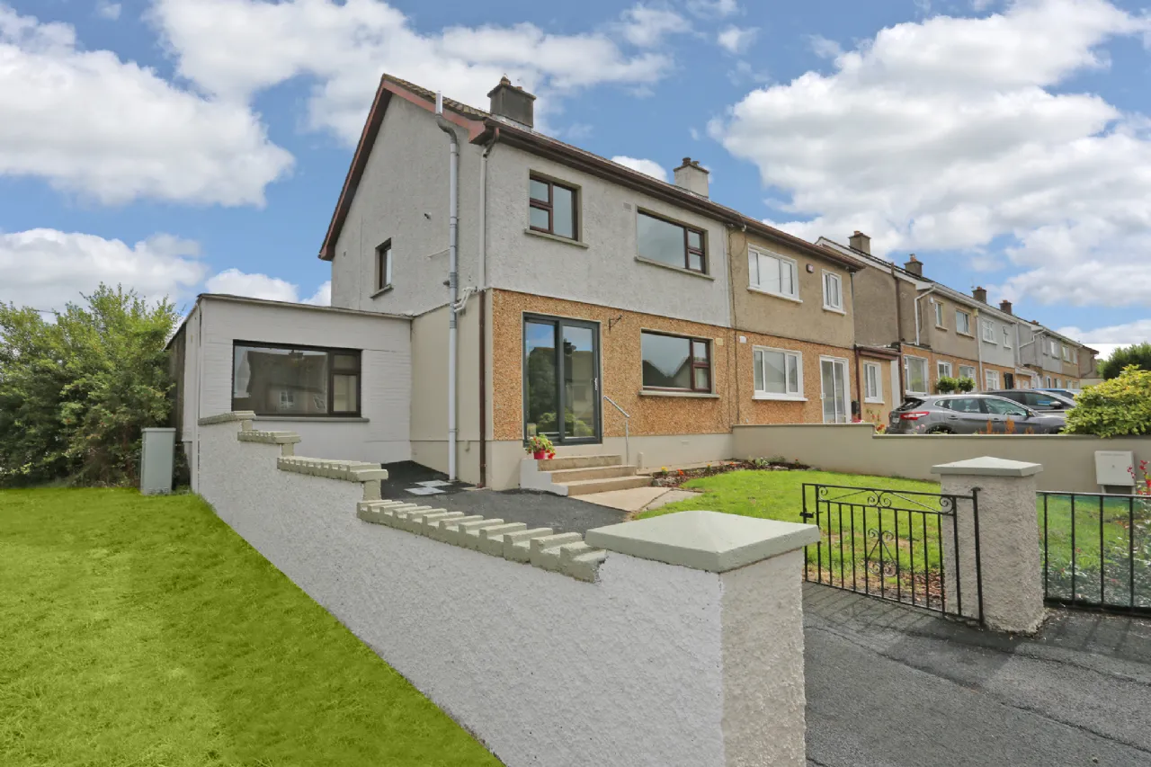 Photo of 23 Dooneen Road, Woodview Park, Limerick, V94 NX4N