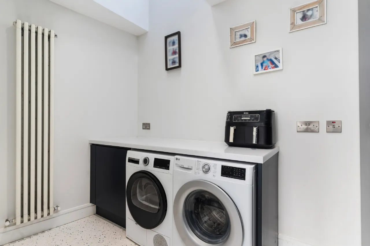 Photo of 13 Oaklands Drive, Ballsbridge, Dublin 4, D04 E6V3