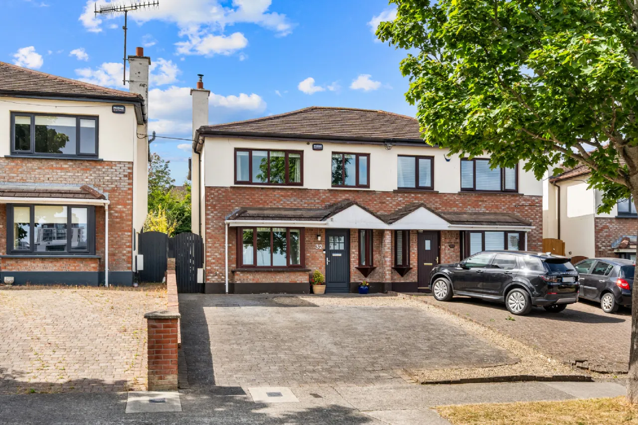 Photo of 32 Murphystown Road, Leopardstown, Dublin 18, D18 F2W9