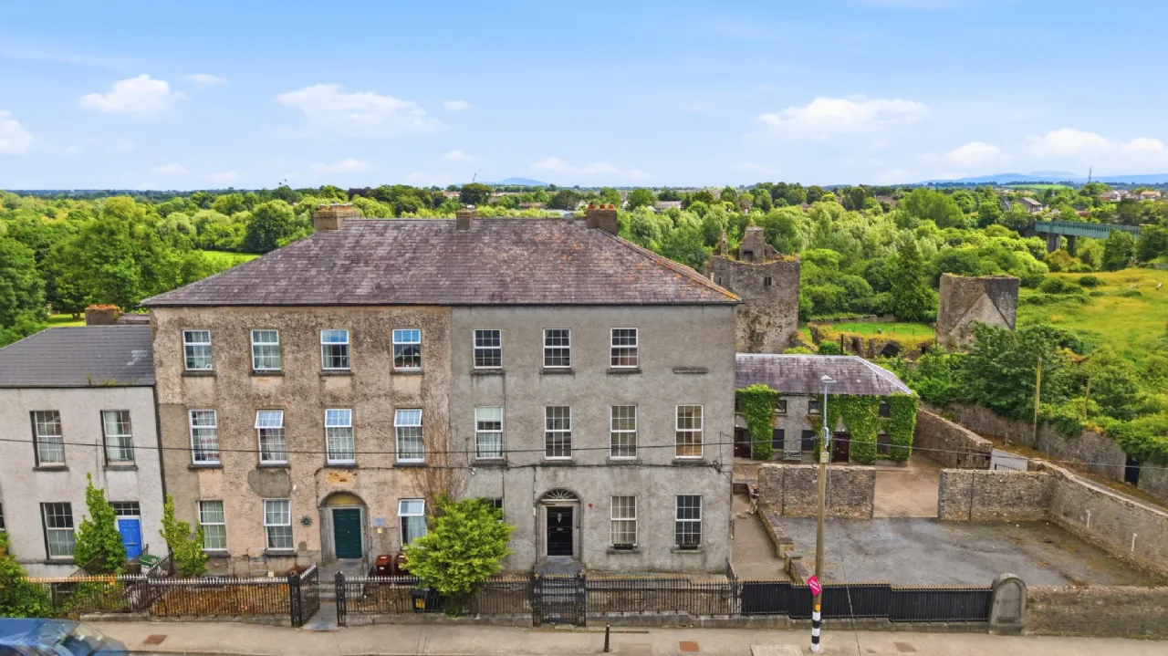 Photo of Abbey House, Abbey Street, Cahir, Co. Tipperary, E21 K354