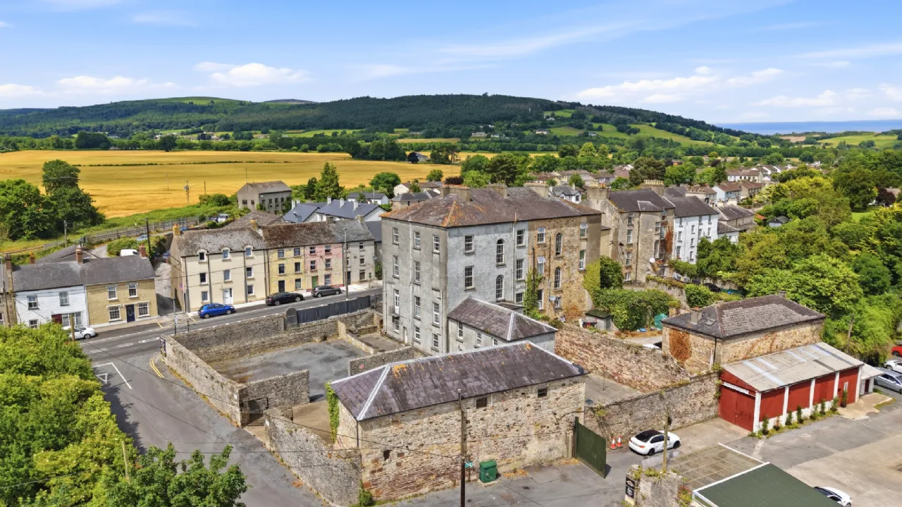 Photo of Abbey House, Abbey Street, Cahir, Co. Tipperary, E21 K354