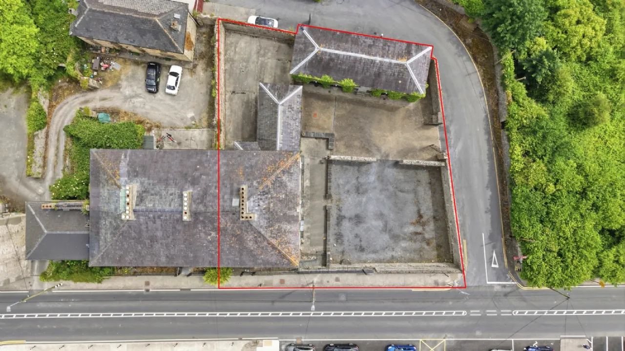 Photo of Abbey House, Abbey Street, Cahir, Co. Tipperary, E21 K354