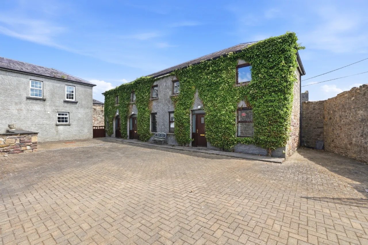 Photo of Abbey House, Abbey Street, Cahir, Co. Tipperary, E21 K354