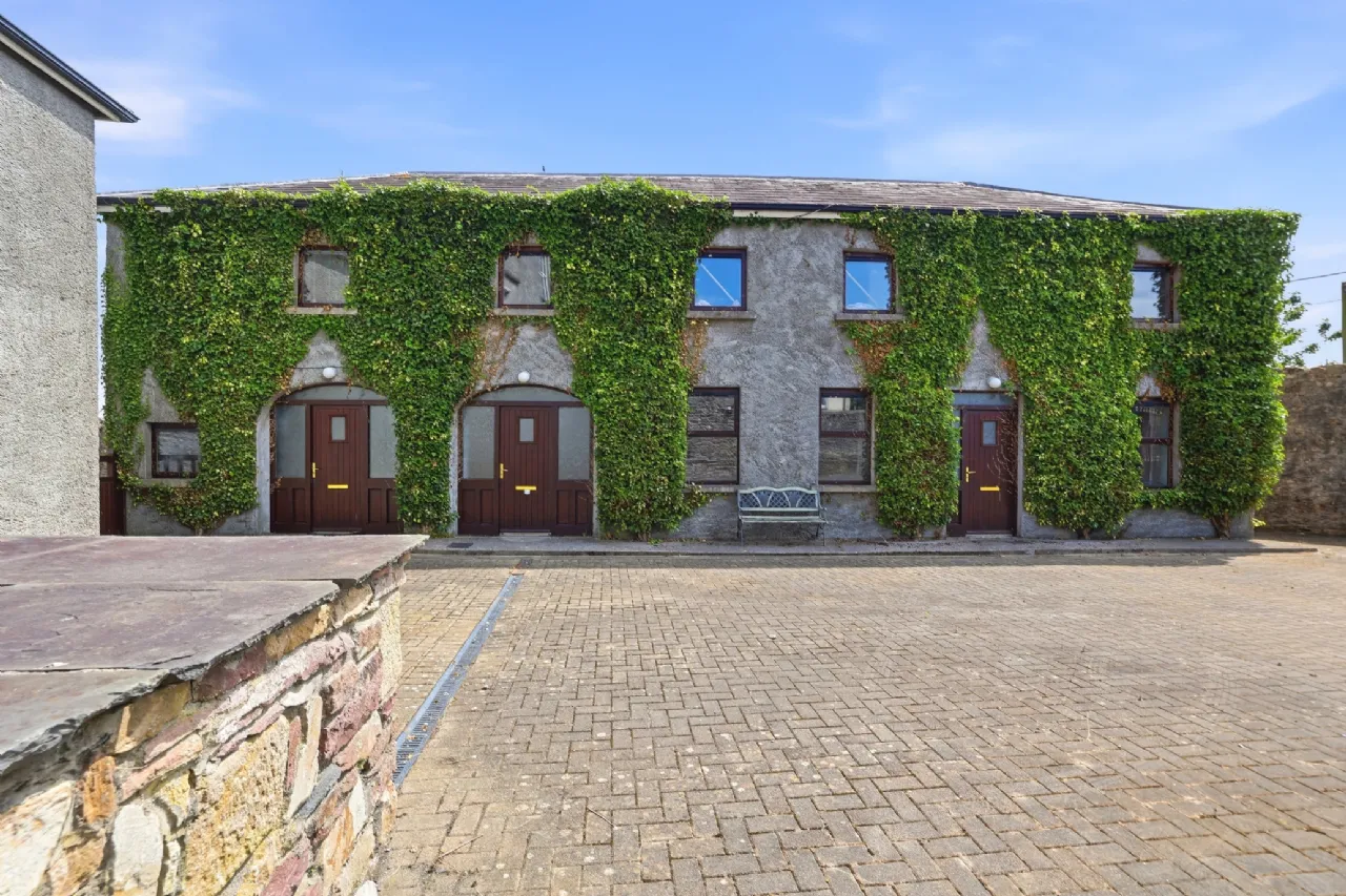 Photo of Abbey House, Abbey Street, Cahir, Co. Tipperary, E21 K354