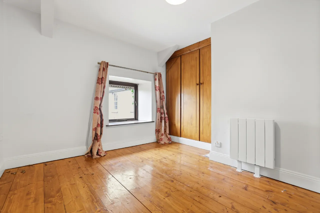 Photo of Abbey House, Abbey Street, Cahir, Co. Tipperary, E21 K354