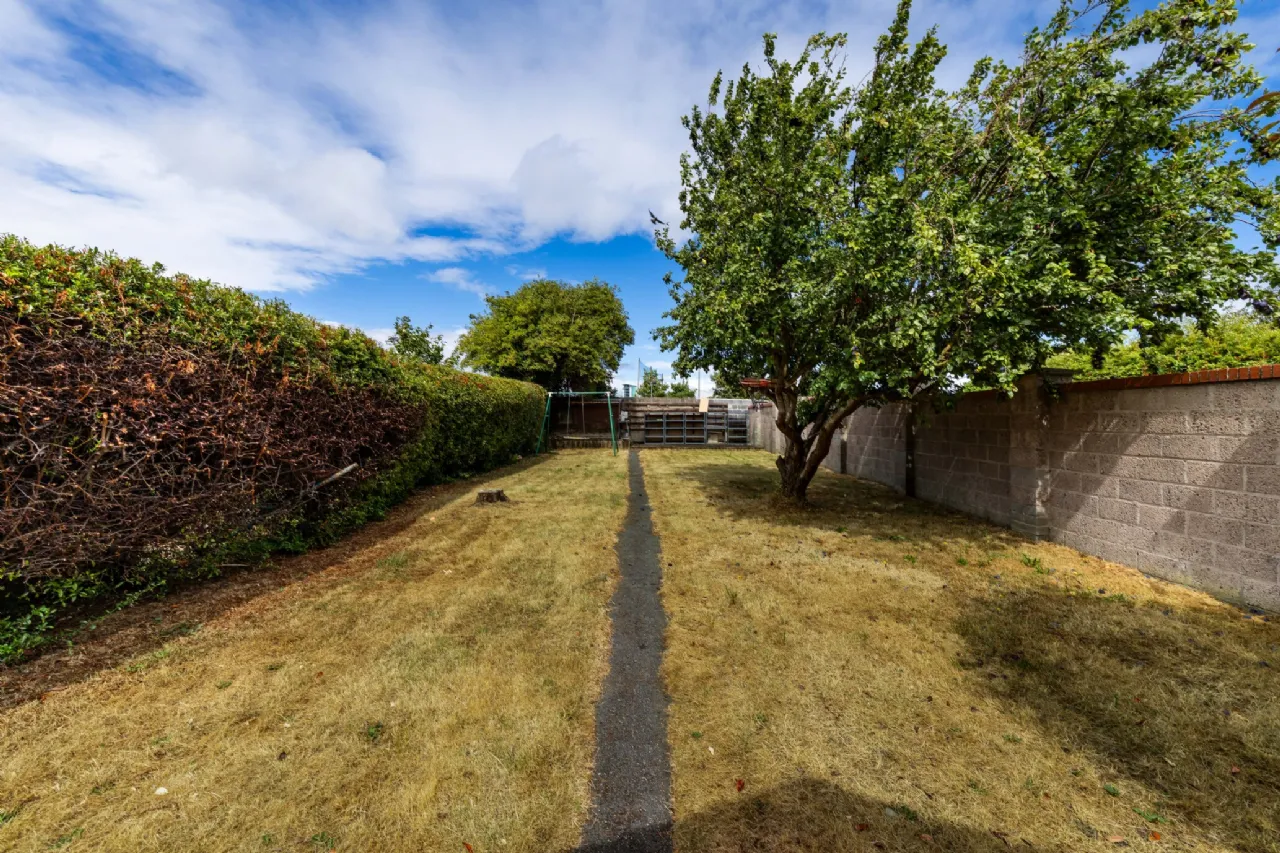 Photo of 16 Glasnevin Avenue, Glasnevin, Dublin 11, D11 Y8C2