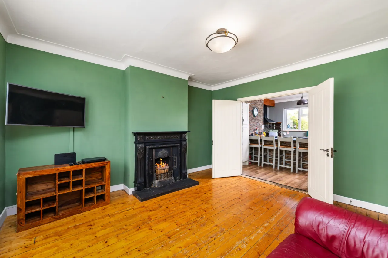 Photo of 16 Glasnevin Avenue, Glasnevin, Dublin 11, D11 Y8C2
