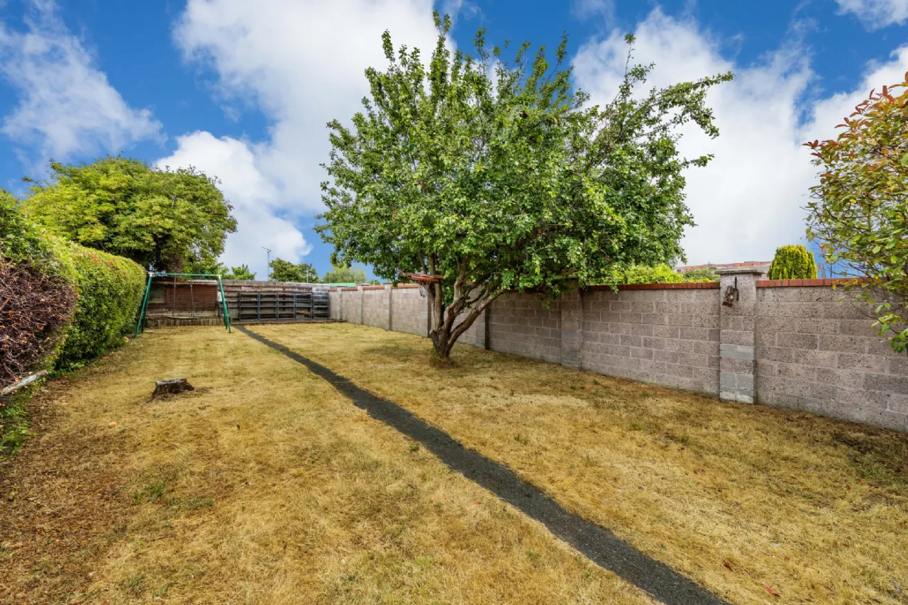 Photo of 16 Glasnevin Avenue, Glasnevin, Dublin 11, D11 Y8C2