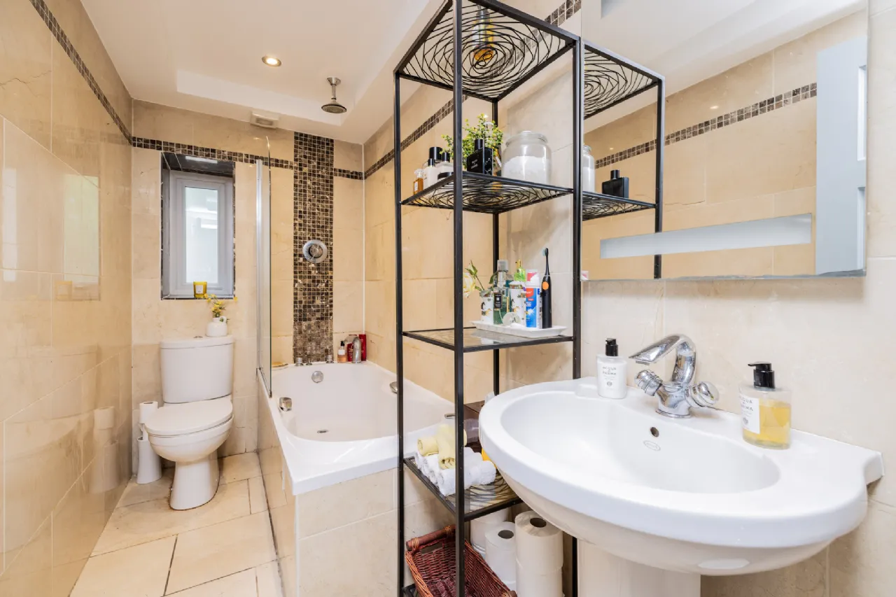 Photo of 73 Pembroke Lane, Ballsbridge, Dublin 4, D04 K061