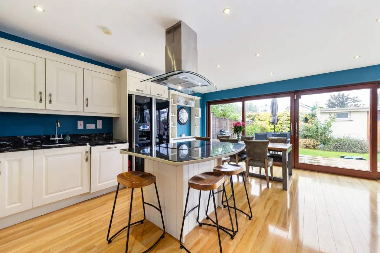 Photo of 37 Priory Way, Whitehall Road, Terenure, Dublin 12, D12 YK8X