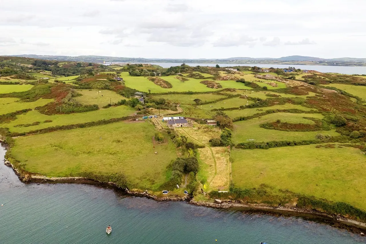 Photo of Rossbrin Cove, Cappaghglass, Schull, Co Cork, P81CP80
