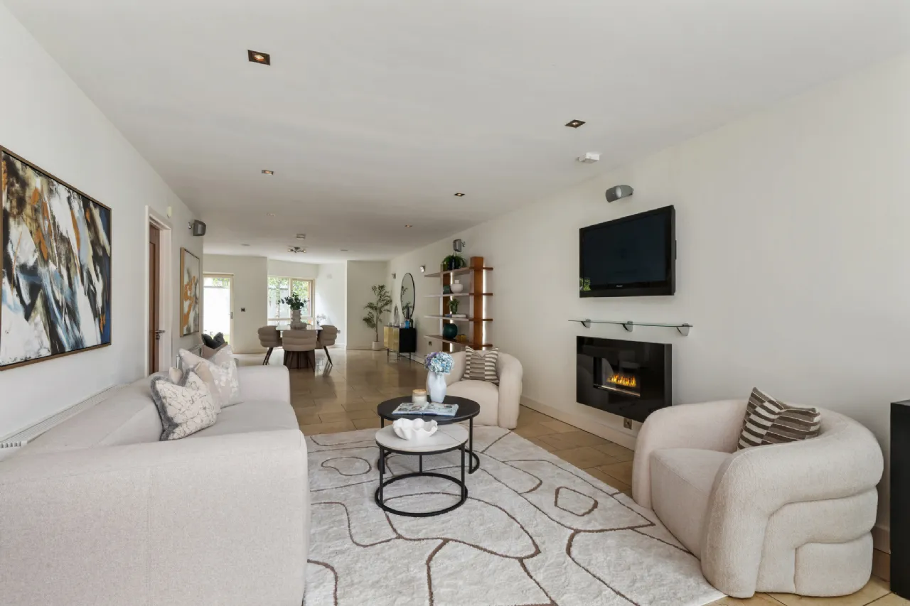Photo of 4 Longwood, Wynnsward Park, Clonskeagh, Dublin