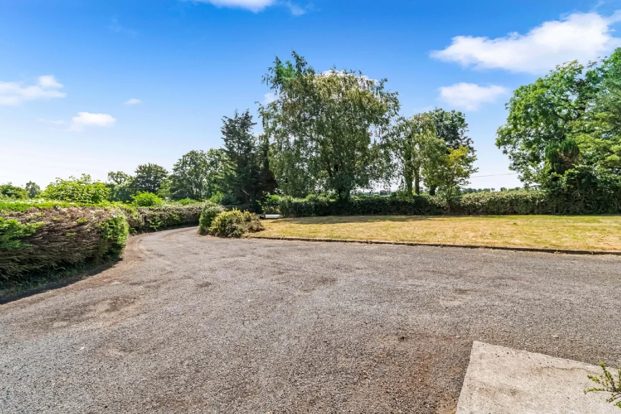 Photo of House On 4.6 Acres & Outbuilding, Carnisle, Kildalkey, Co Meath, C15R902