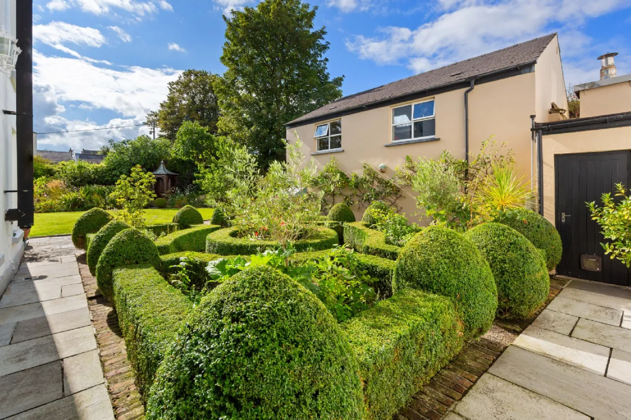 Photo of Sunville House, North Circular Road, Limerick, V94 X59H