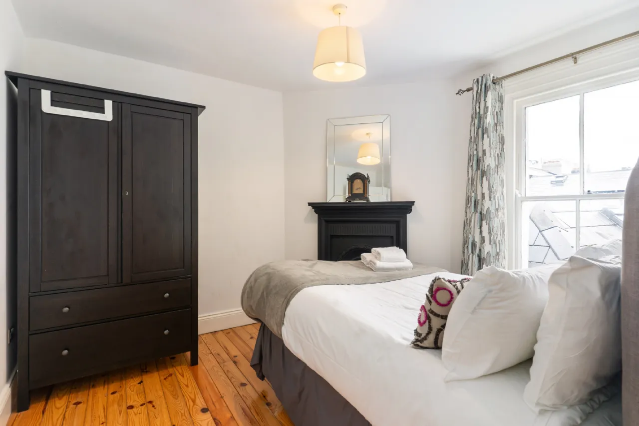 Photo of 18 Albert Place East, Grand Canal Street, Dublin 2, D02 AH61