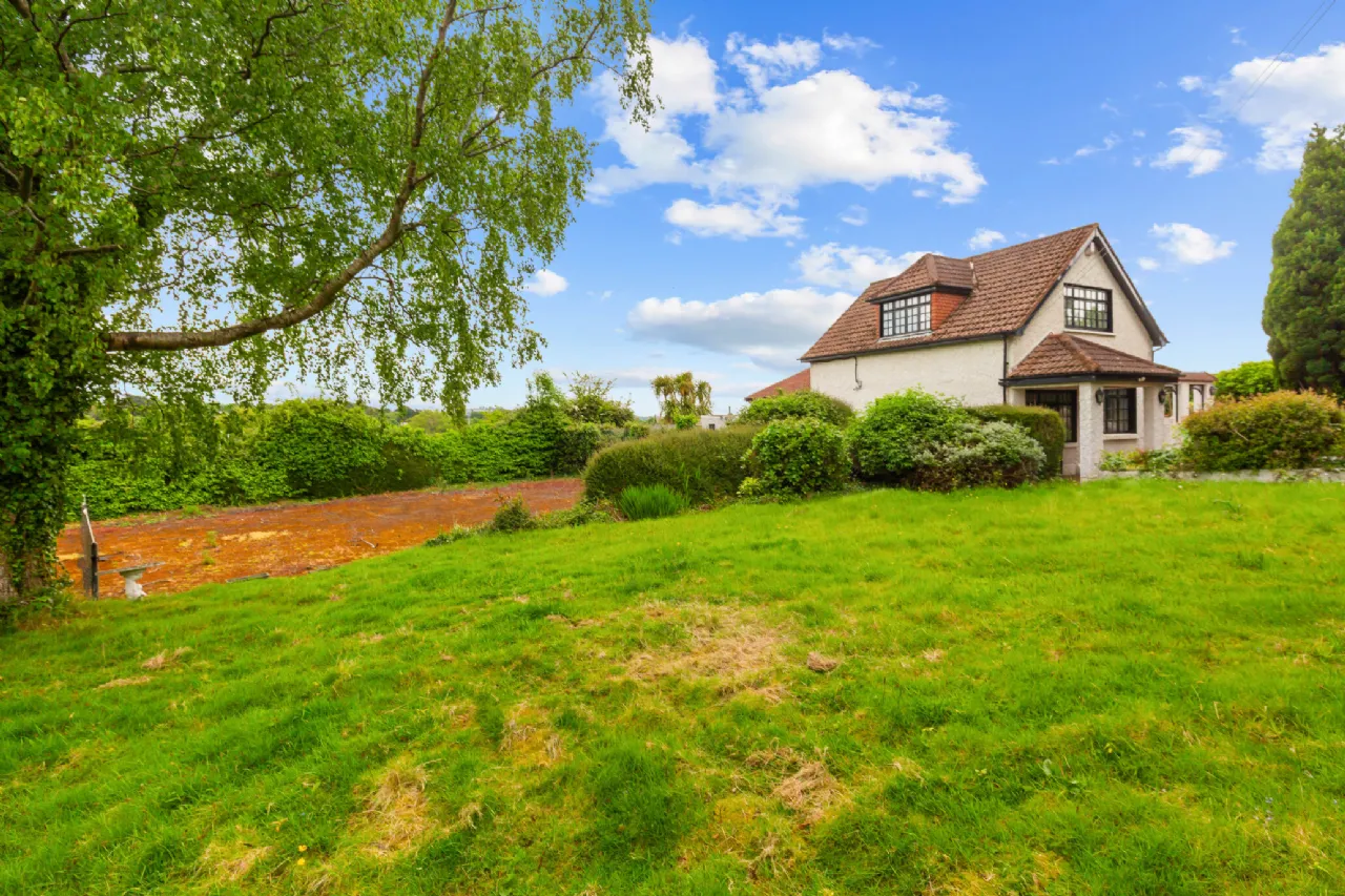 Photo of Hinchogue Cottage, Golf Lane, Carrickmines, Dublin 18, D18K6P1