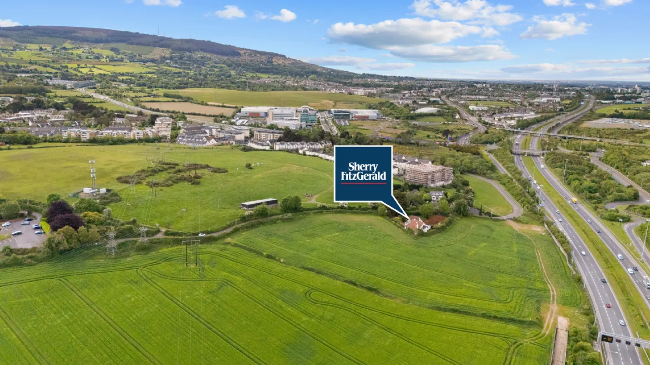 Photo of Hinchogue Cottage, Golf Lane, Carrickmines, Dublin 18, D18K6P1