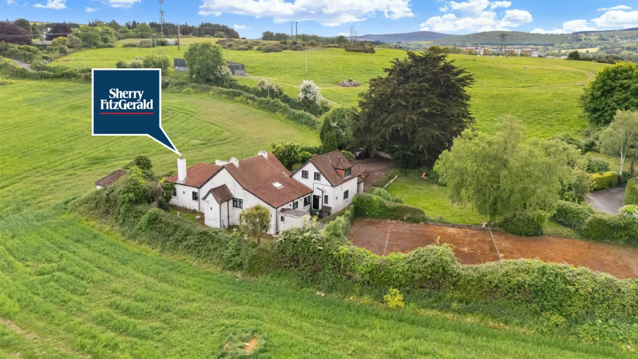 Photo of Hinchogue Cottage, Golf Lane, Carrickmines, Dublin 18, D18K6P1