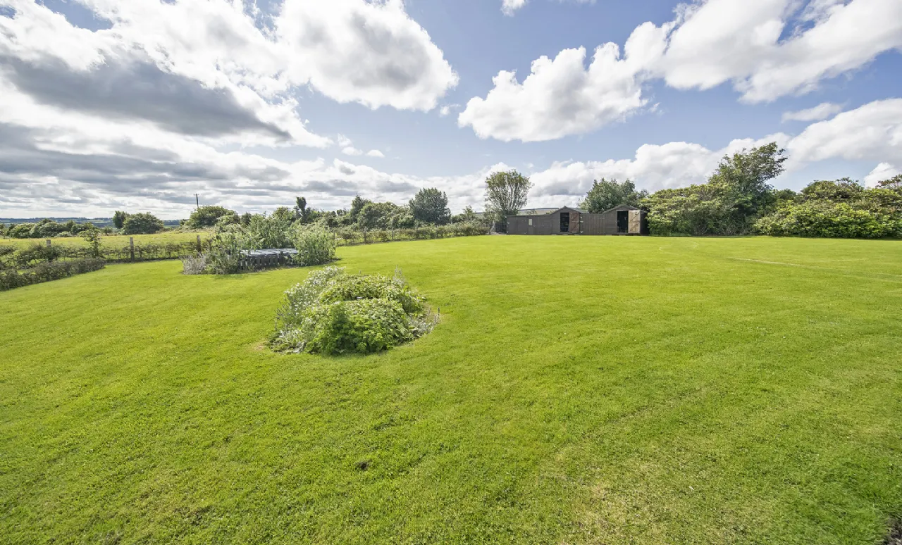 Photo of Mountain High, Knockaungarriff, Lismore, Co Waterford, P51C3K8