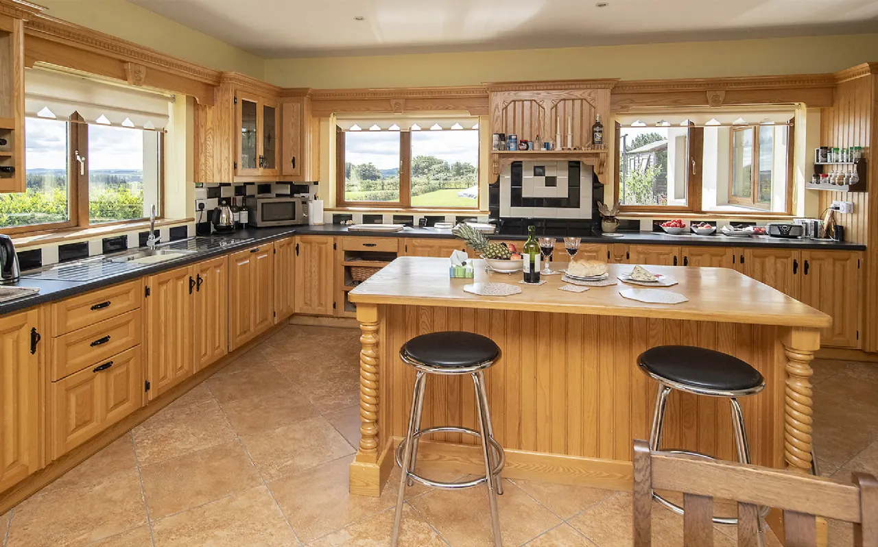 Photo of Mountain High, Knockaungarriff, Lismore, Co Waterford, P51C3K8