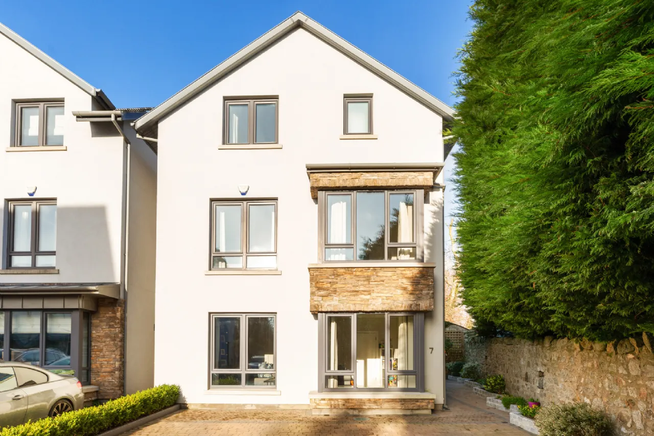 Photo of 7 Struan Glen, Enniskerry Road, Kilternan, Dublin 18, D18 EF84