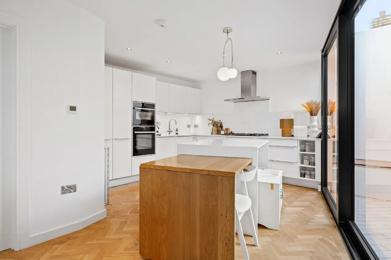 Photo of Seaflower Cottage, 10 Pigeon House Road, Ringsend, Dublin 4, D04 DX62