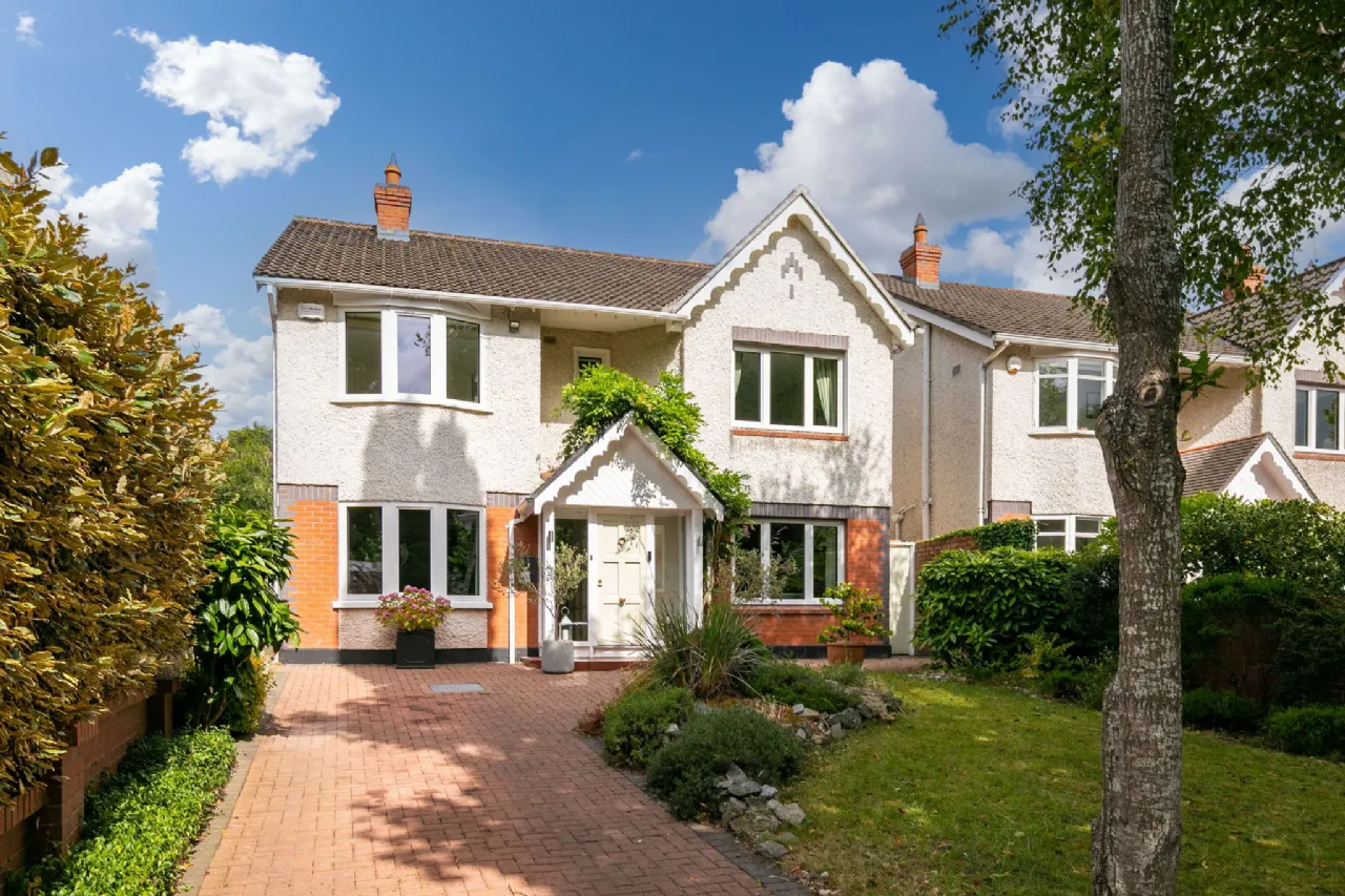 Photo of Iniscarra, 1 Carraig Glen, Cabinteely, Dublin 18, D18 WF24