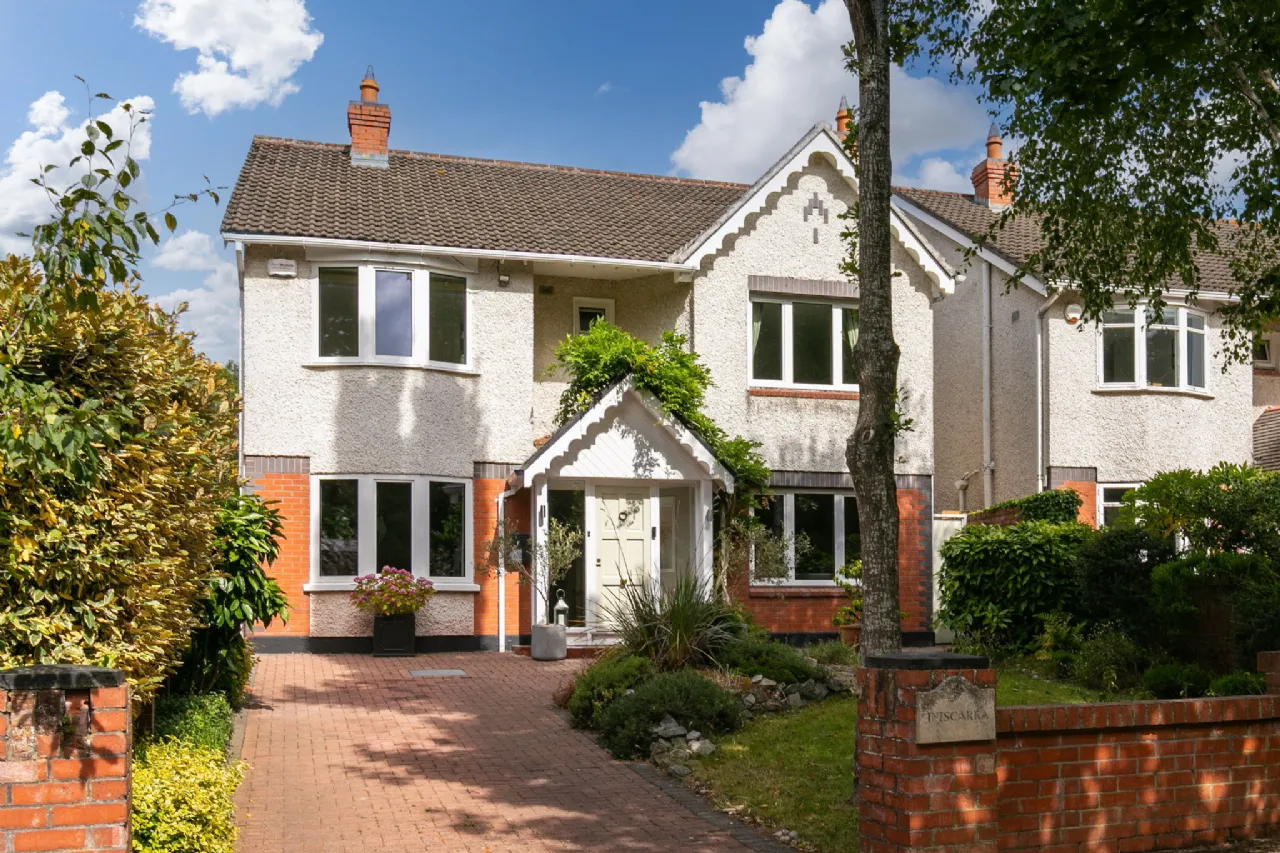 Photo of Iniscarra, 1 Carraig Glen, Cabinteely, Dublin 18, D18 WF24