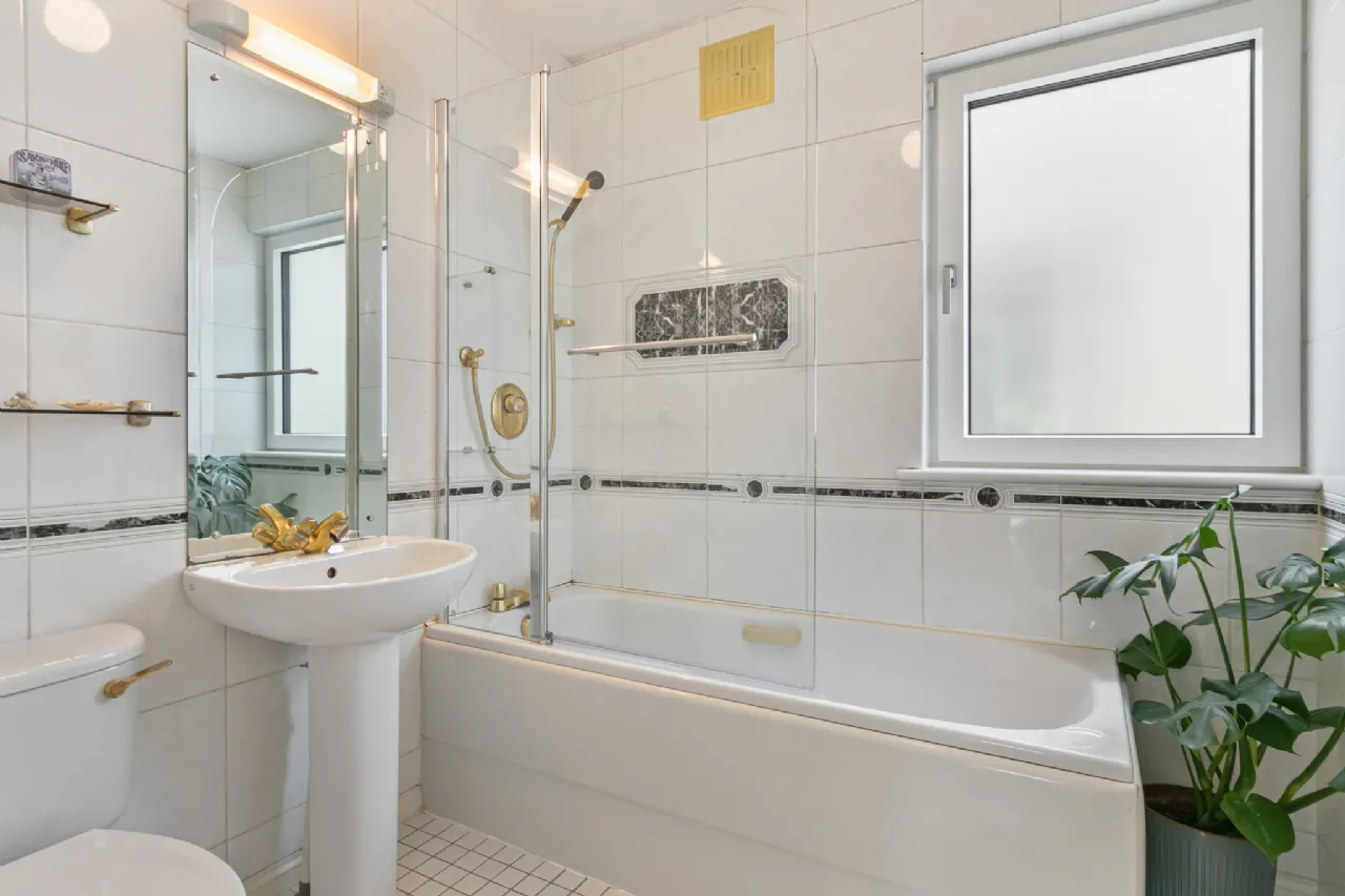 Photo of Iniscarra, 1 Carraig Glen, Cabinteely, Dublin 18, D18 WF24